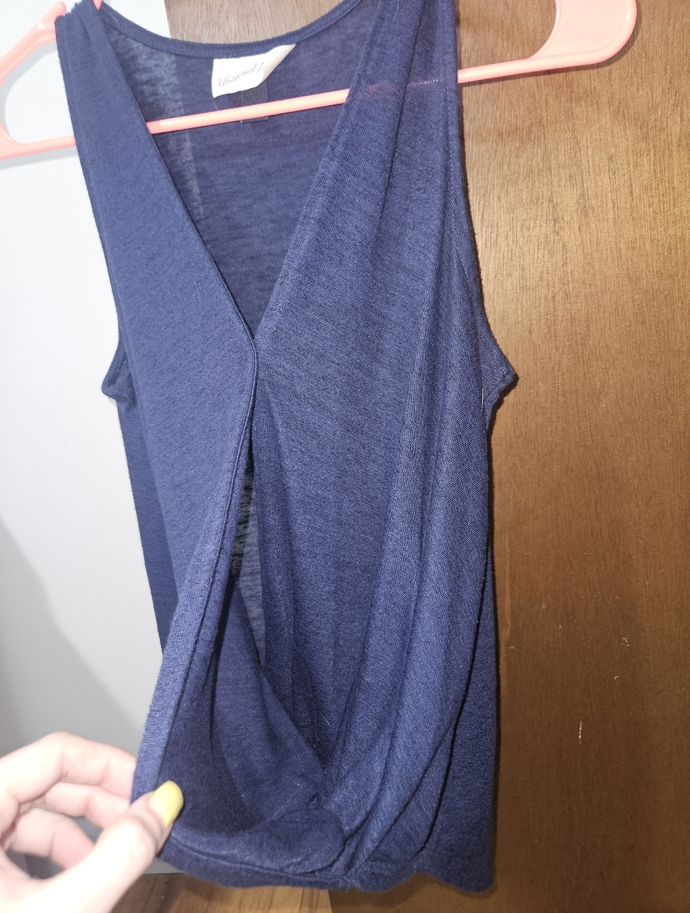 Universal Thread Navy Blue Sleeveless Surplice Twist-Hem Tank Top Size XS - Picture 8 of 9